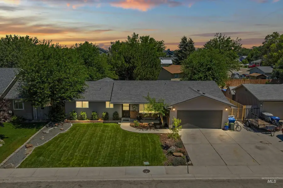 1711 Sandalwood Dr, Caldwell, ID 83605 - #2