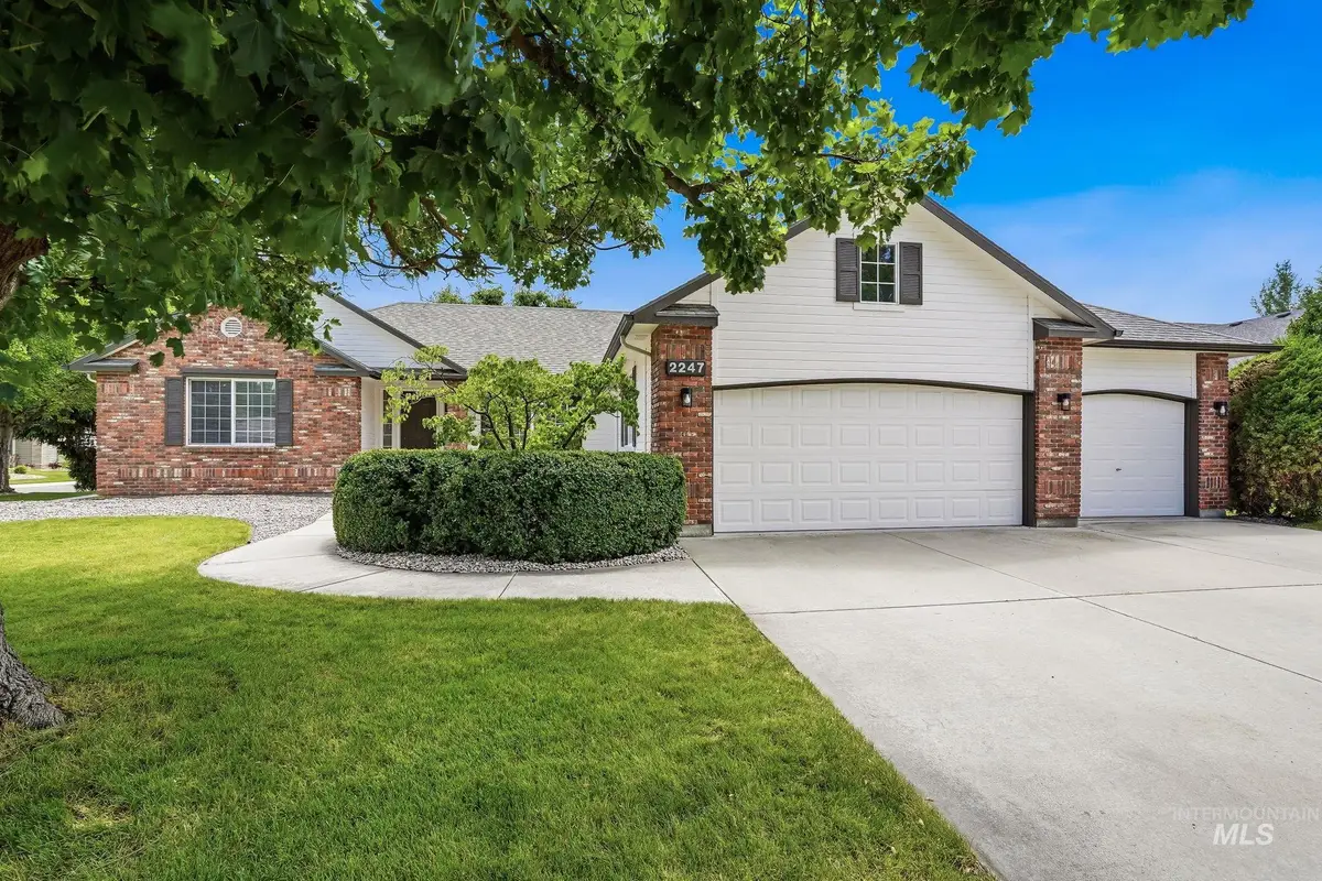 2247 E Gleneagle Dr, Eagle, ID 83616 - #1