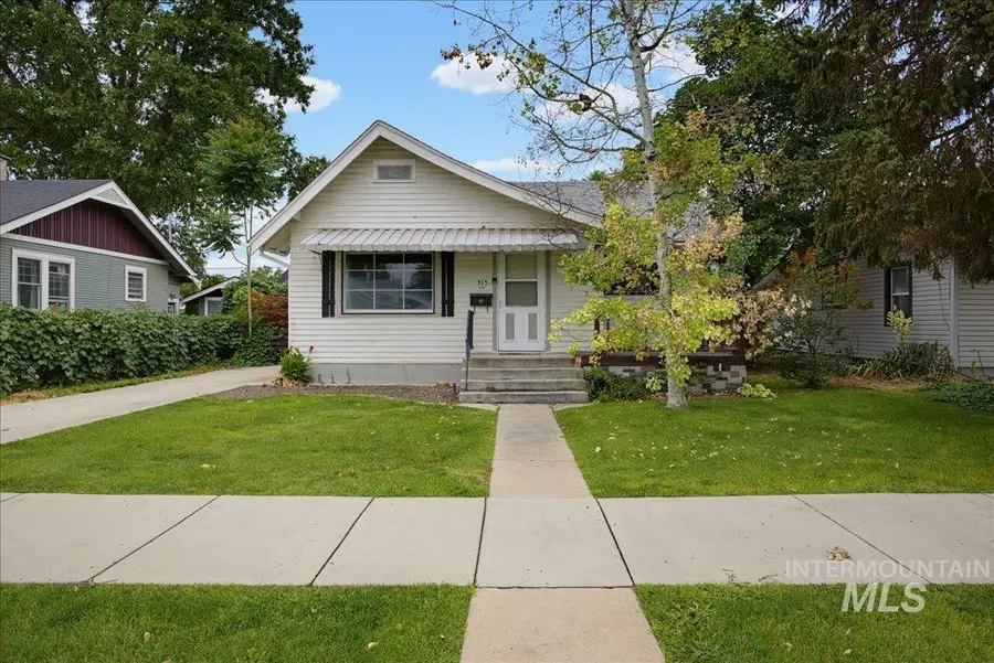 915 13th Ave S, Nampa, ID 83651 - #3