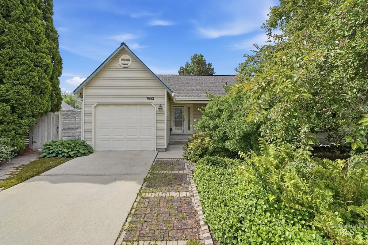 7685 W Settlers Ave, Boise, ID 83704 - #1