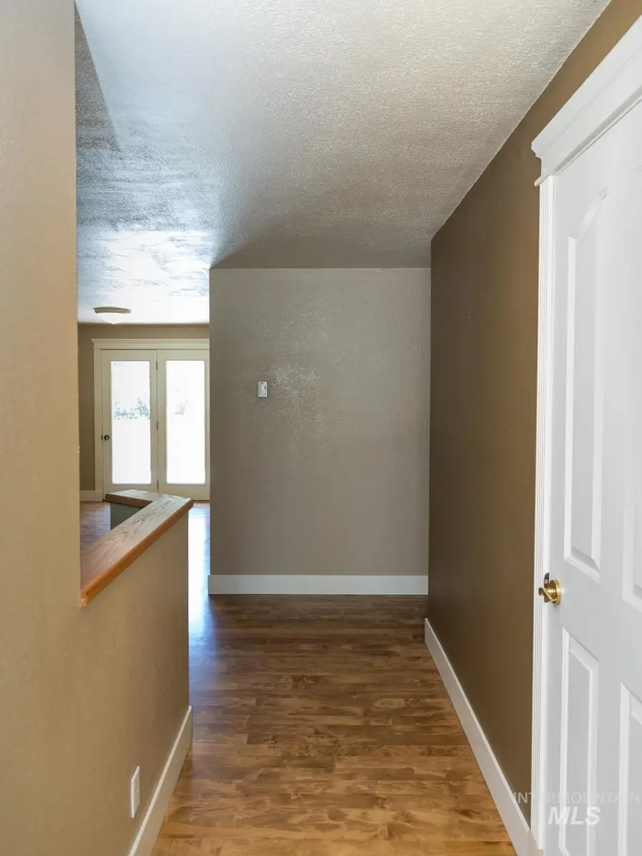 513 Ridge Way, Ontario, OR 97914 - #2