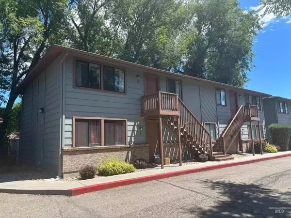 3695-3703 W Morris Hill Road, Boise, ID 83706
