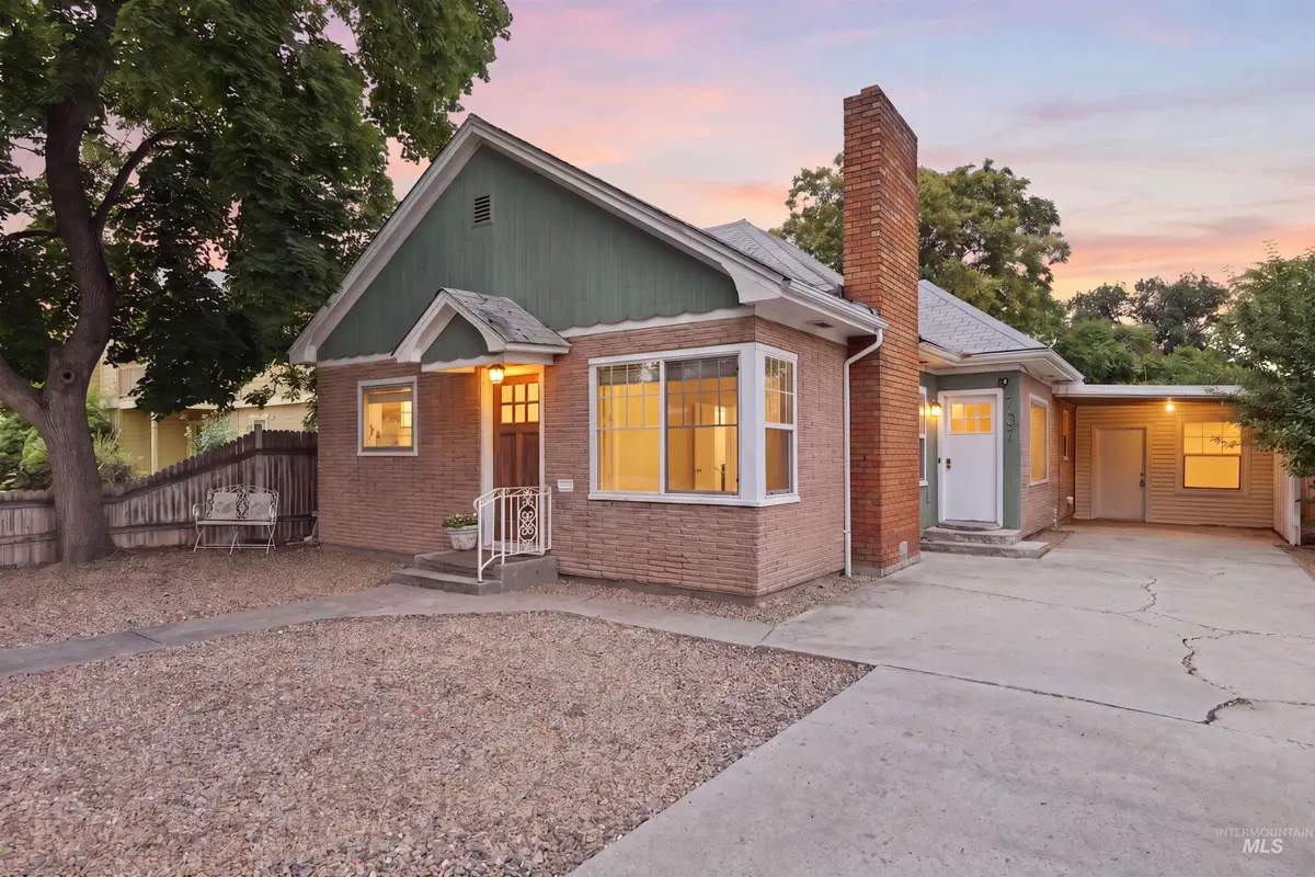 707 11th Ave S, Nampa, ID 83651 - #1
