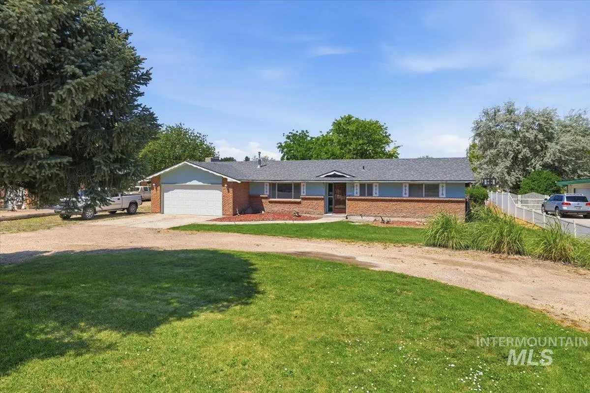 1311 N Middleton Rd, Nampa, ID 83651 - #1