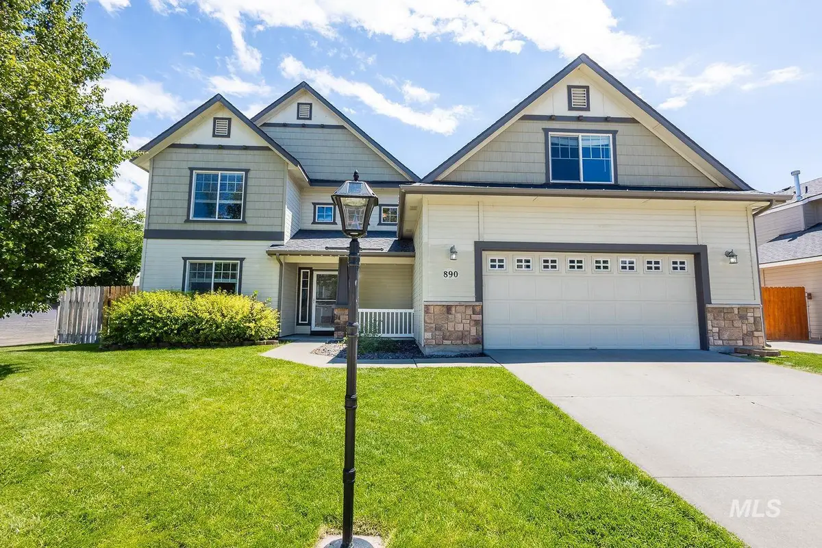 890 N Oxwich Ave, Meridian, ID 83642 - #1