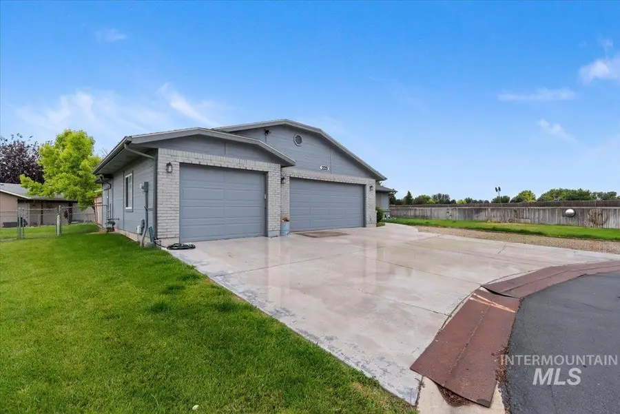 1100 Burnett Dr #225, Nampa, ID 83651 - #2
