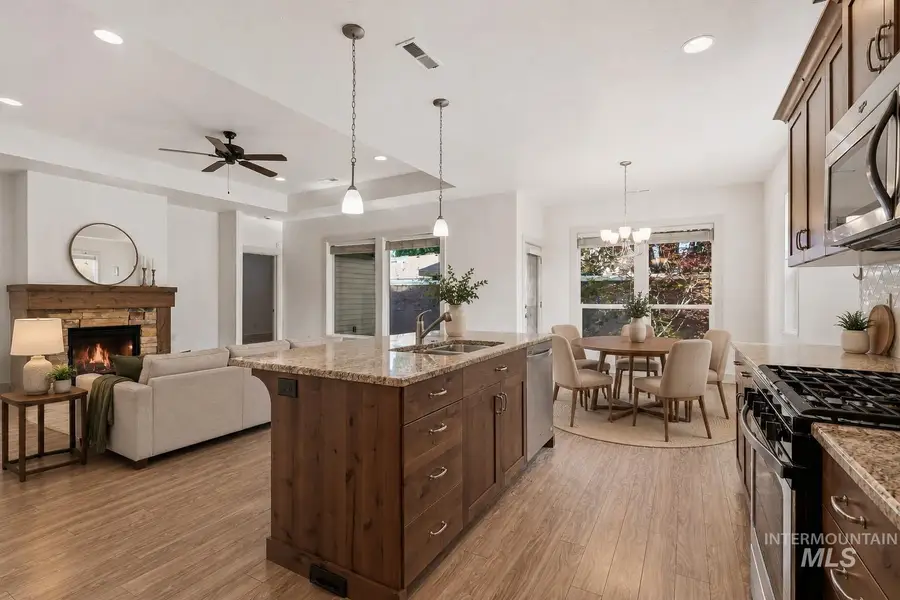 421 S Curtis #9, Boise, ID 83705 - #3