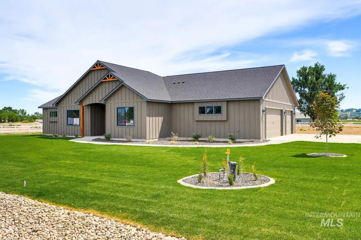 5054 Heritage Dr, Marsing, ID 83639 - #1