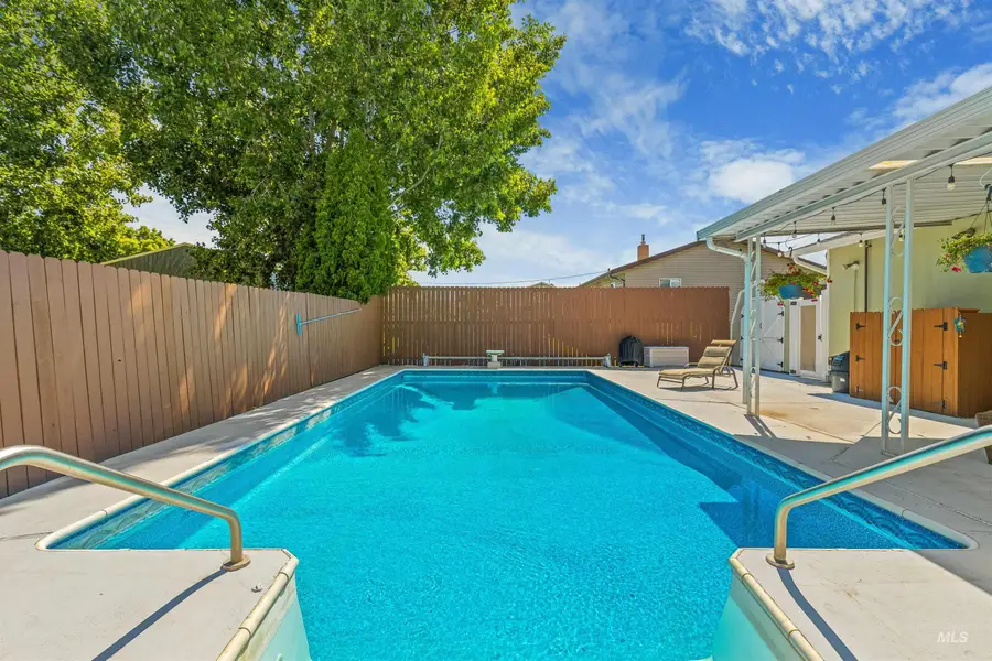 1303 Hemlock Avenue, Lewiston, ID 83501 - #2