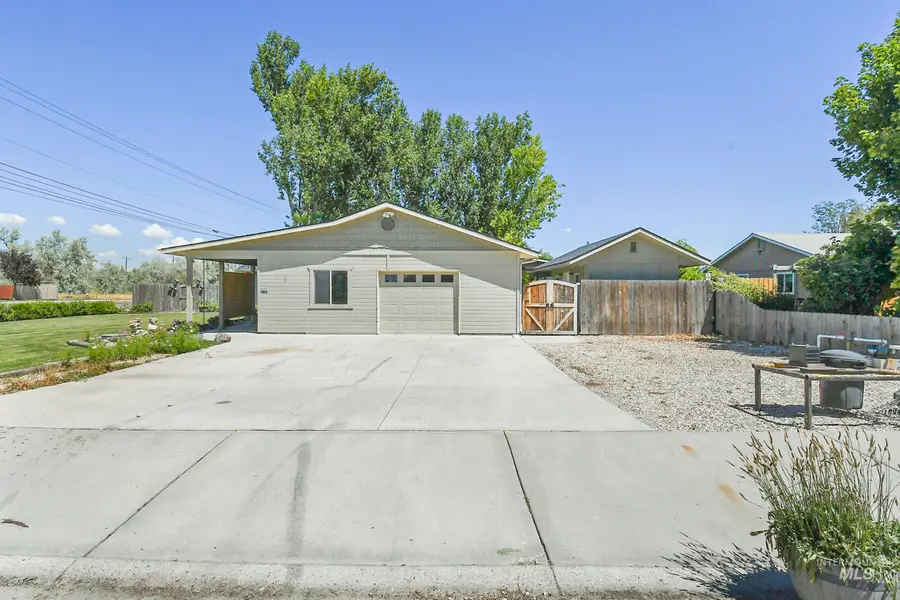 1108 E Ustick Rd, Caldwell, ID 83607 - #2