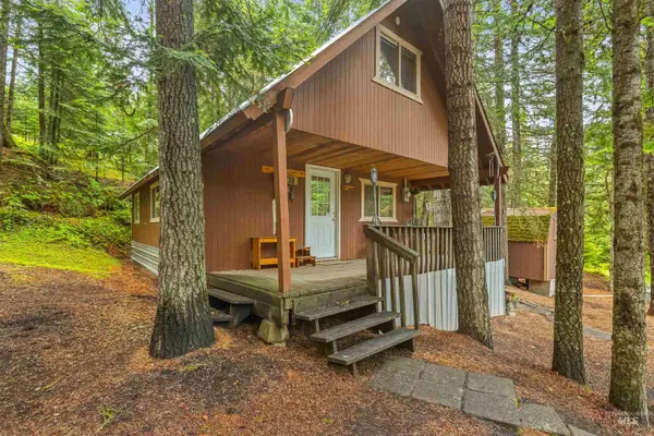 43158 Mountain Drive, Winchester, ID 83555