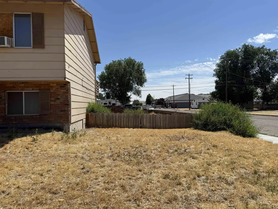 390 S 10th E, Mountain Home, ID 83647 - #3