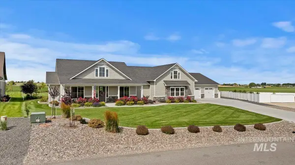 3833 Susan Cir W, Hansen, ID 83334
