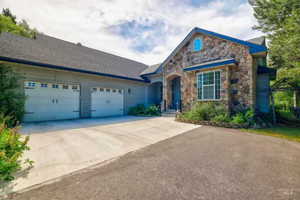 39 Grand Fir Dr, Donnelly, ID 83615