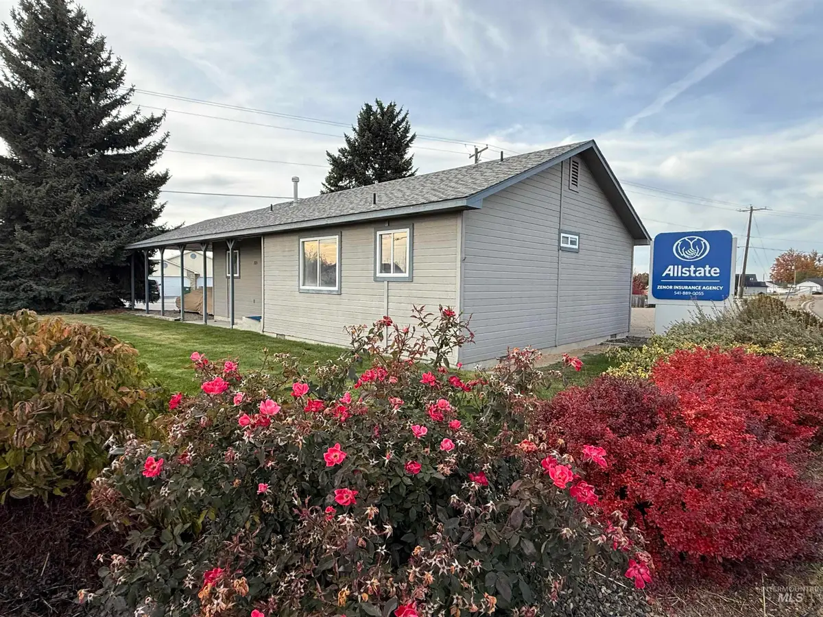 725 SW 8th Street, Fruitland, ID 83615 - #1