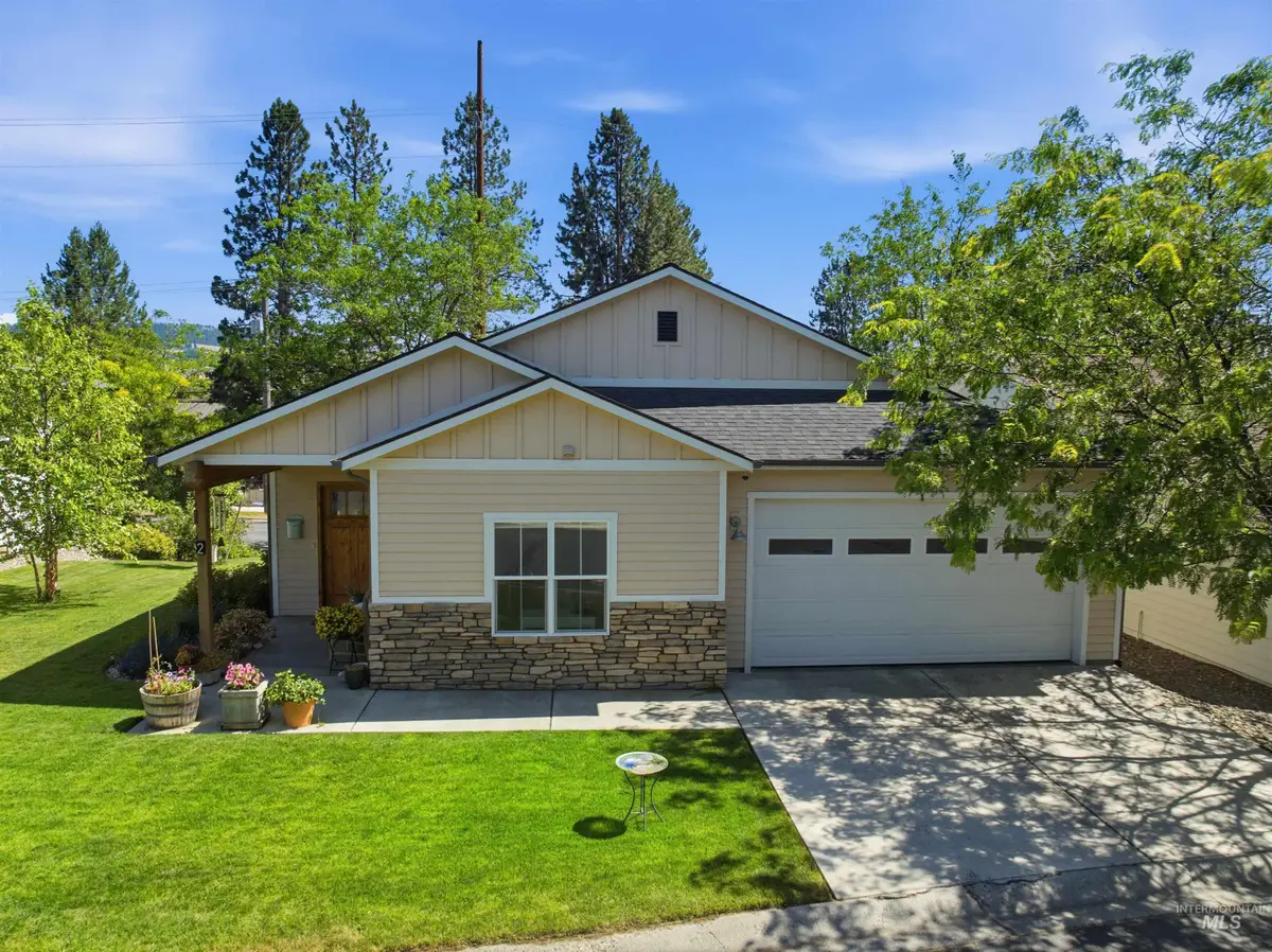 2075 Sunnyside Ave #2, Moscow, ID 83843 - #1