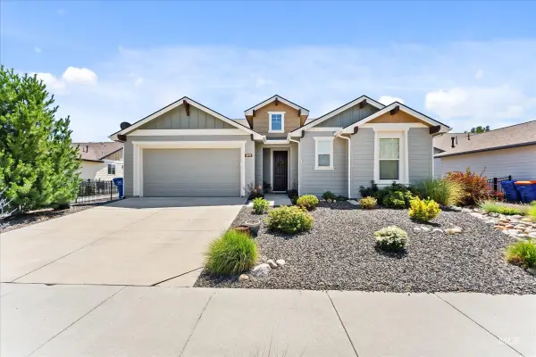 5727 W Ardossan St, Boise, ID 83714