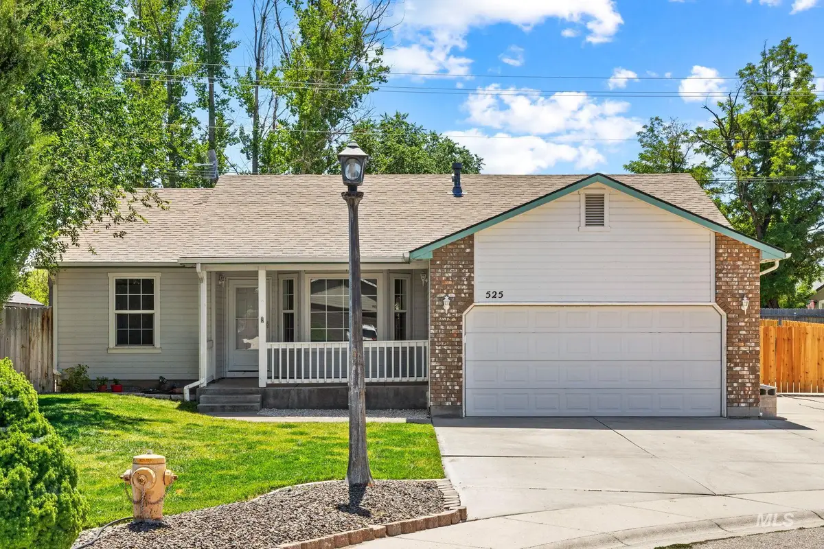 525 E Pennsylvania Ct, Nampa, ID 83686 - #1