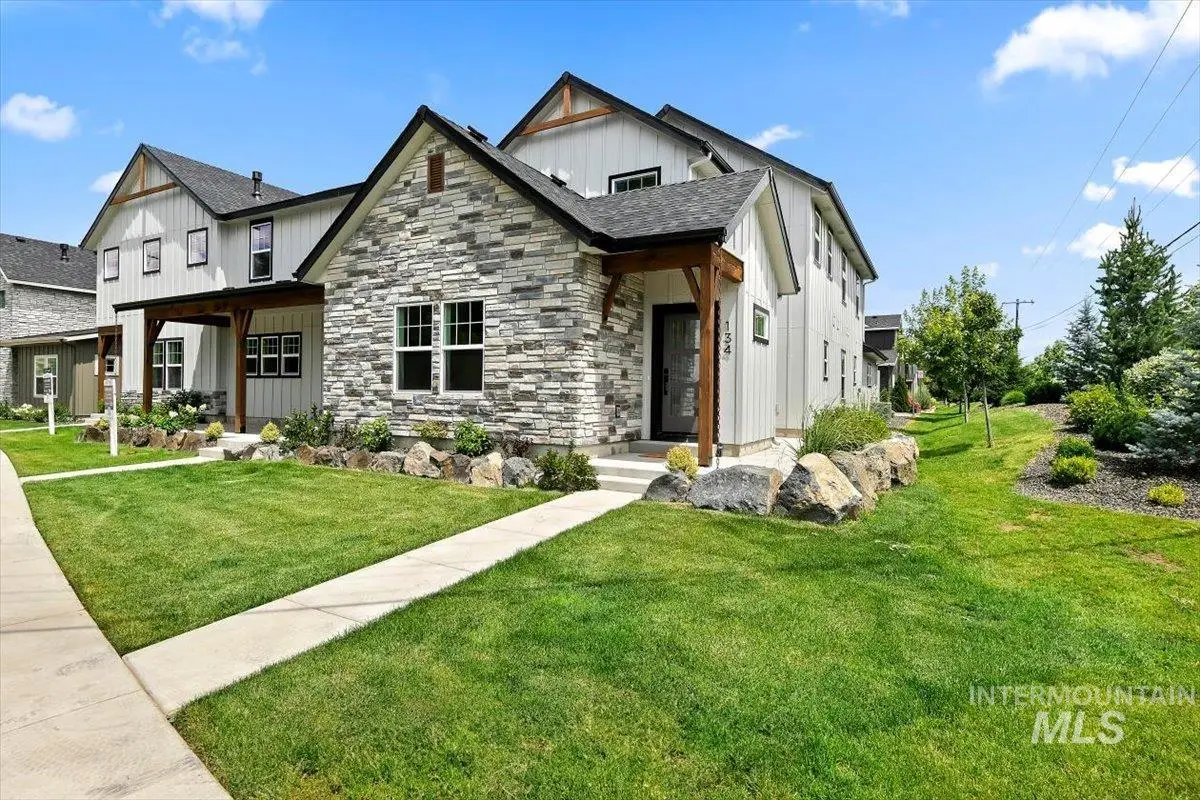 134 N Edgewood Ln, Eagle, ID 83616 - #1