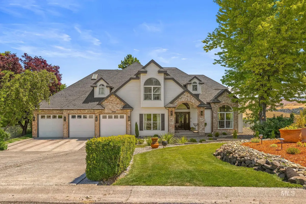 3705 Nicklaus Drive, Clarkston, WA 99403 - #1