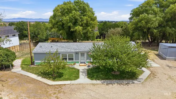 7422 Track Rd, Nampa, ID 83686