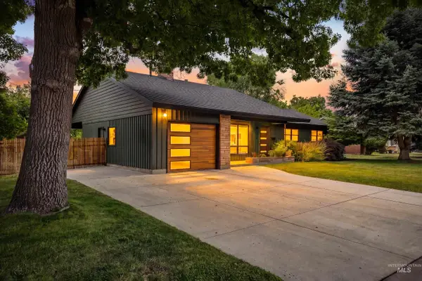 2420 S Hayden Way, Boise, ID 83705