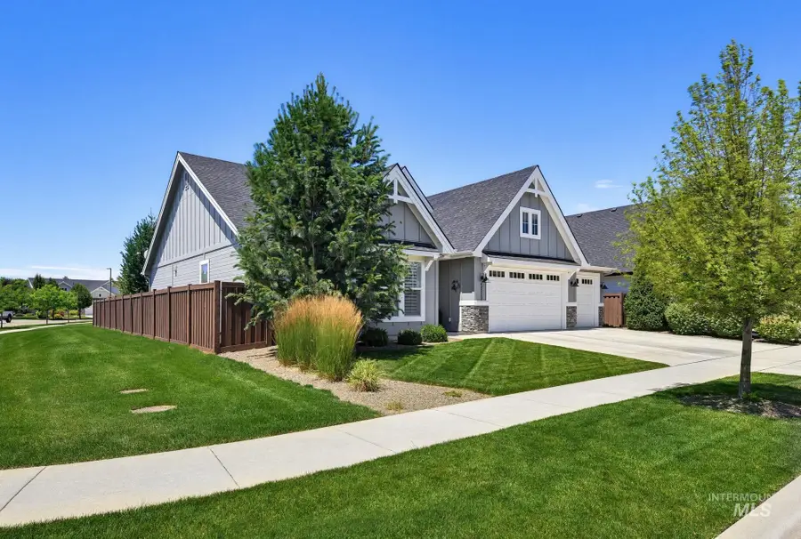 5889 N Lichfield Ave, Meridian, ID 83646 - #2