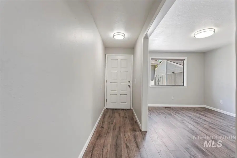 275 W Arrowrock Ln, Boise, ID 83706 - #3