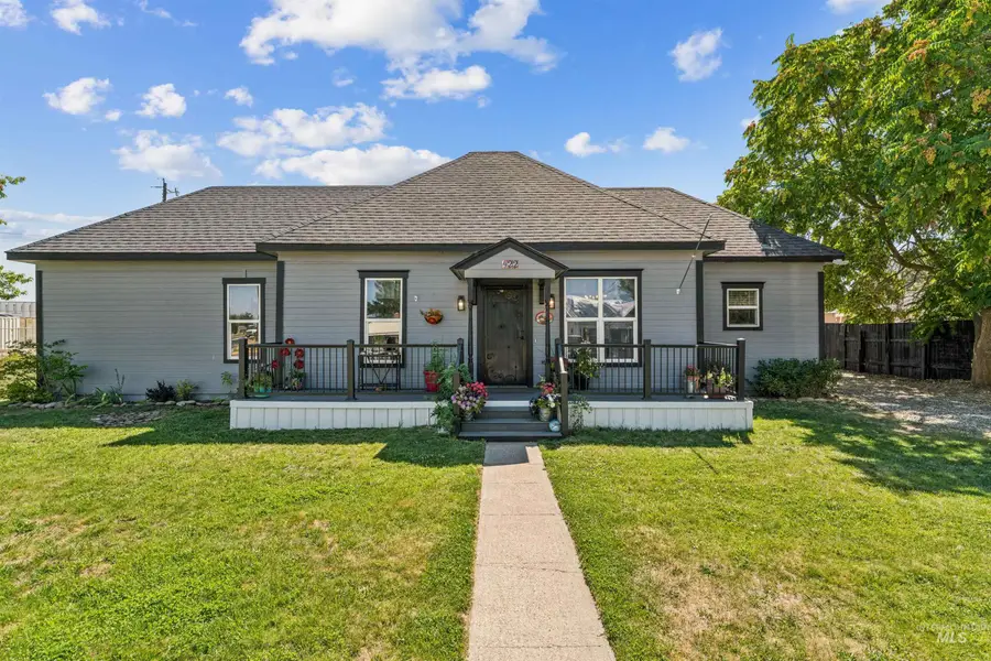 422 Maple Avenue, Emmett, ID 83617 - #2