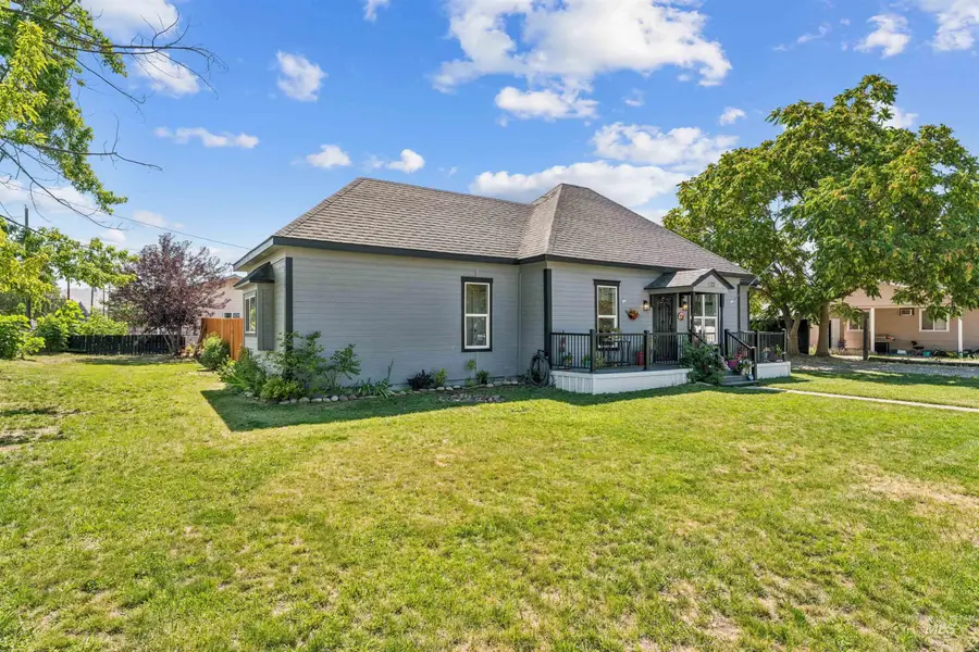 422 Maple Avenue, Emmett, ID 83617 - #3
