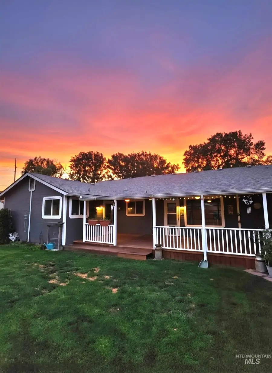 123 S Campbell Ave, Middleton, ID 83644 - #2