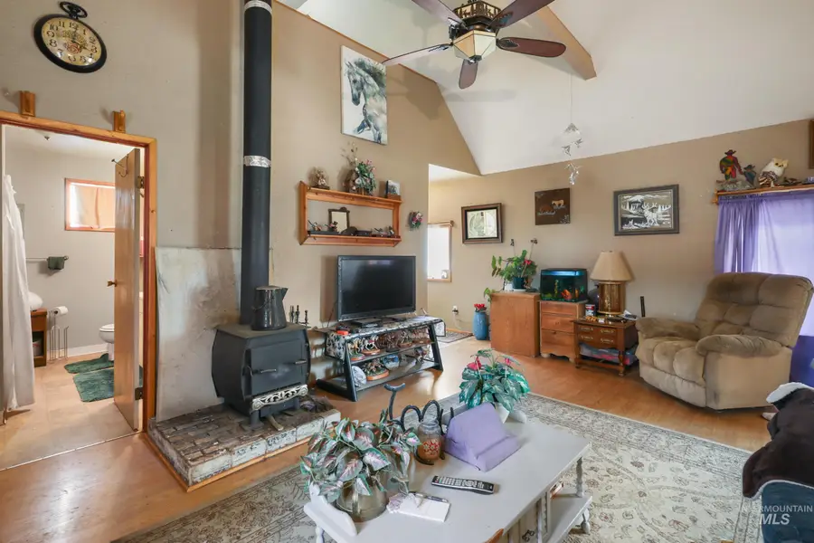 301 Mcbeth, Winchester, ID 83555 - #3