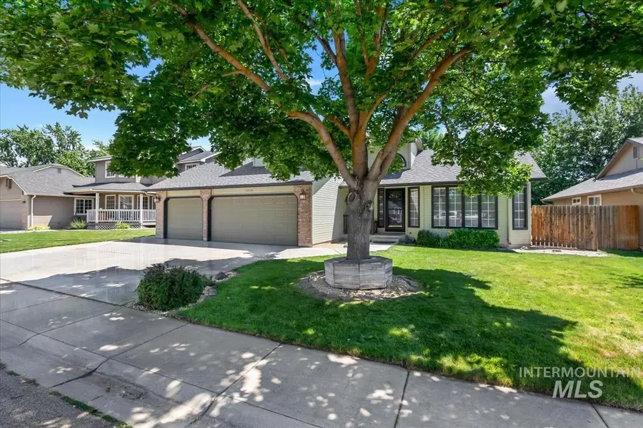 3326 N Linda Vista Ave, Boise, ID 83704 - #3