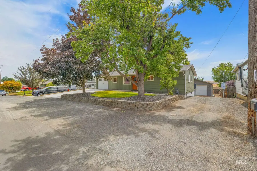 916 Cedar Dr, Lewiston, ID 83501 - #3