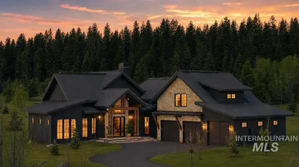 11 Larkspur, McCall, ID 83638