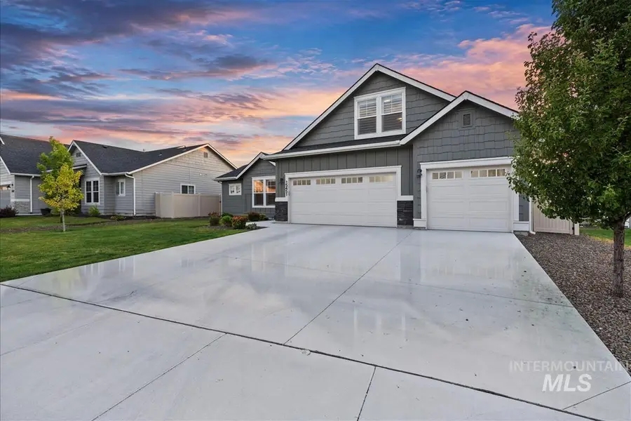 15451 Lutsen Ave, Caldwell, ID 83607 - #3