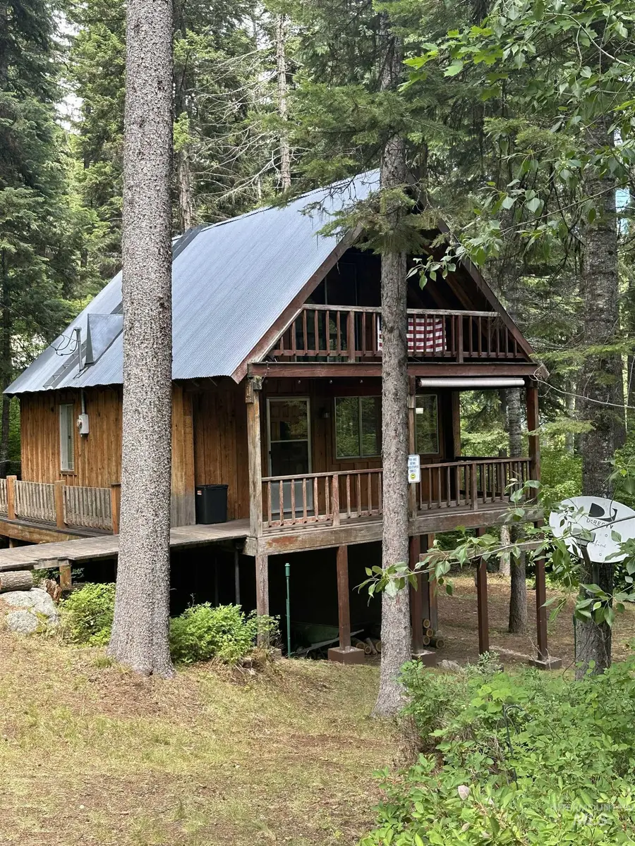 1227 Brown Bear Drive, Cascade, ID 83611 - #2
