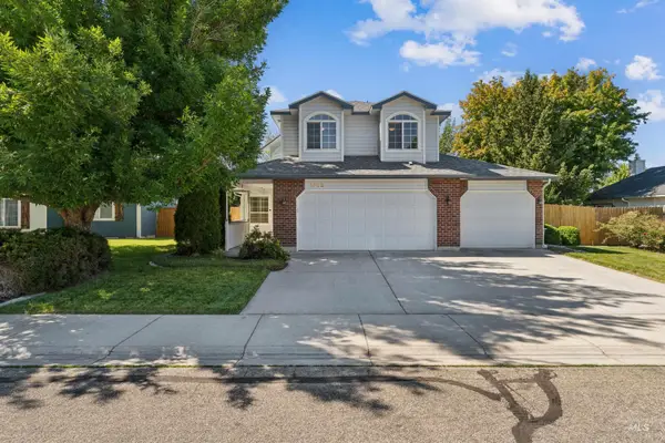 1835 E Meadowgrass St, Meridian, ID 83646