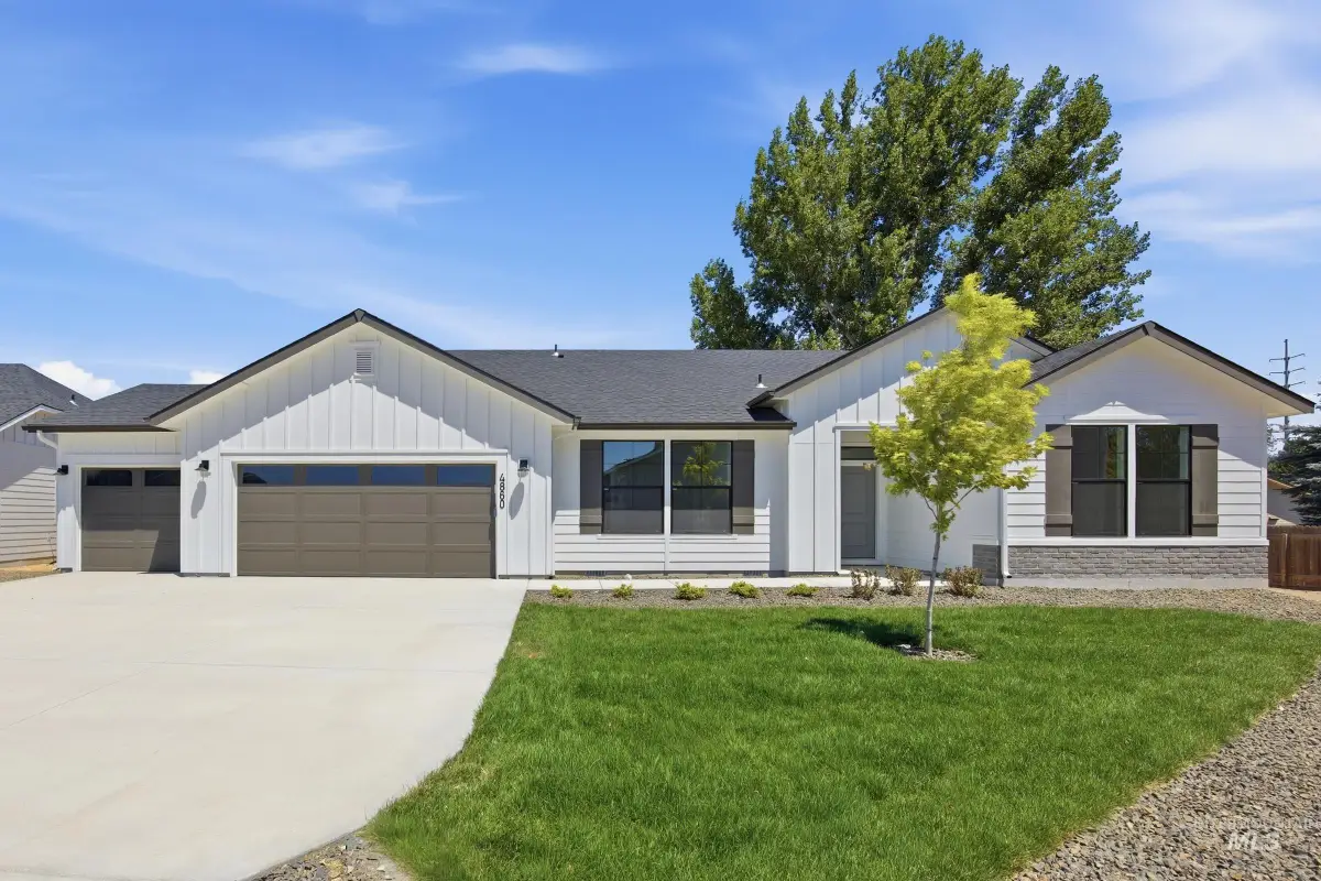 4860 S Bleachfield Ave, Meridian, ID 83642 - #1
