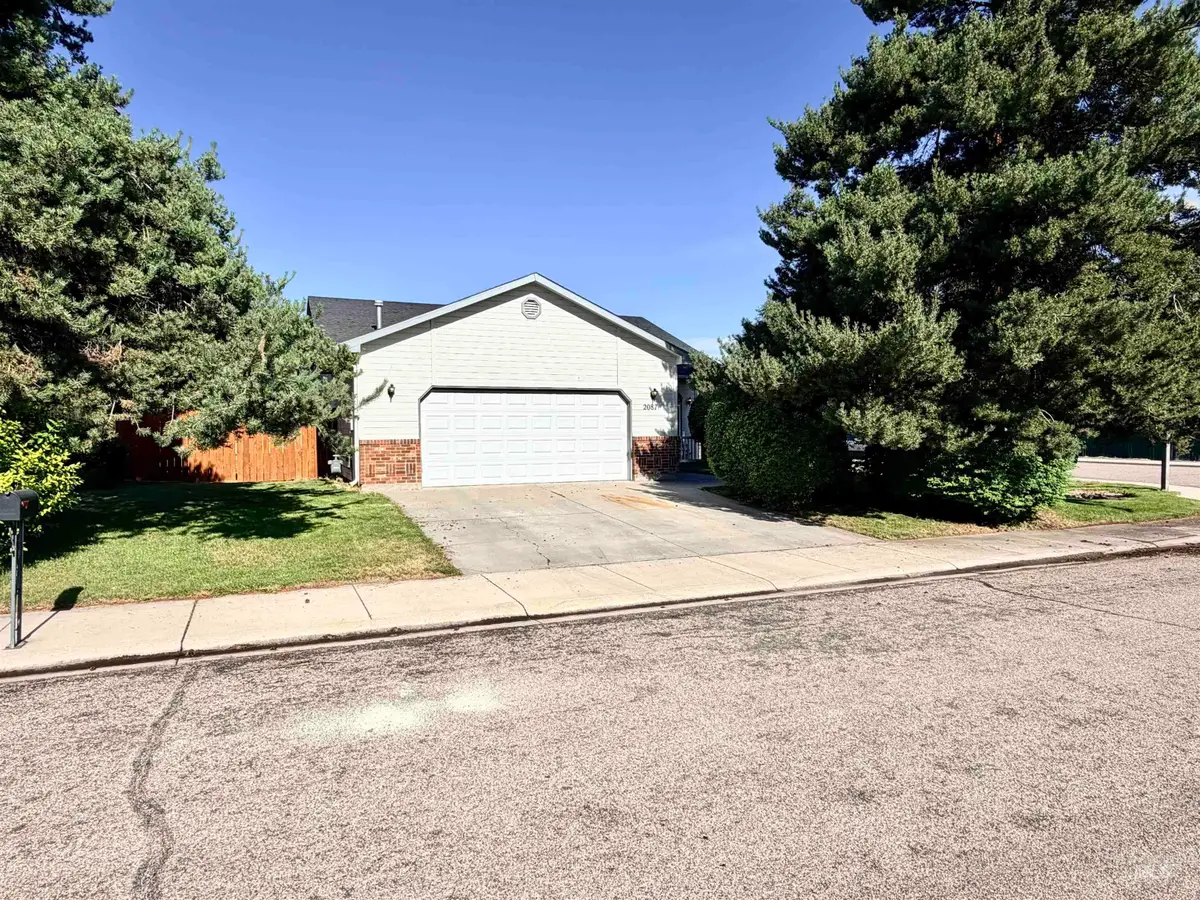2087 S Gull Cove Ave, Meridian, ID 83642 - #1