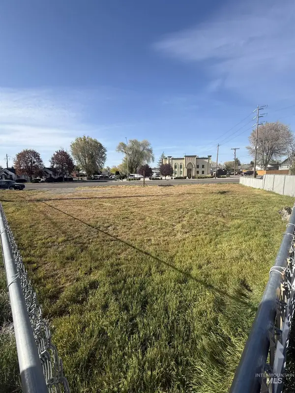 448 Addison Avenue, Twin Falls, ID 83301