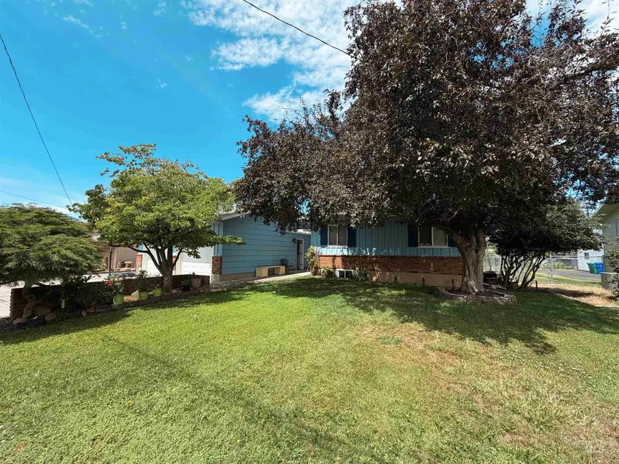 409 Linden Dr, Lewiston, ID 83501 - #3