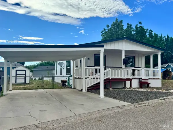 1500 W 7th St #44C, Weiser, ID 83672