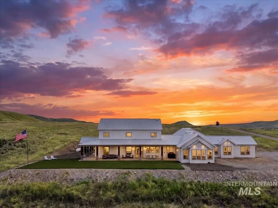 4301 Harmony Ln, Emmett, ID 83617 - #2