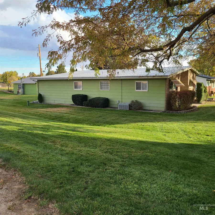 1298 E 2nd, Weiser, ID 83672 - #2