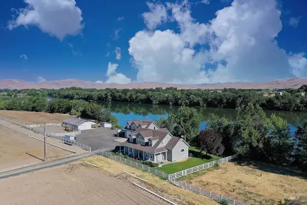 490 Ripple Rd, Ontario, OR 97914