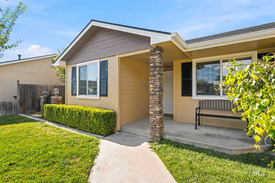 1150 W Newport Ct., Meridian, ID 83646 - #2