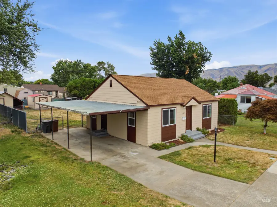 1122 9th St, Clarkston, WA 99403 - #2