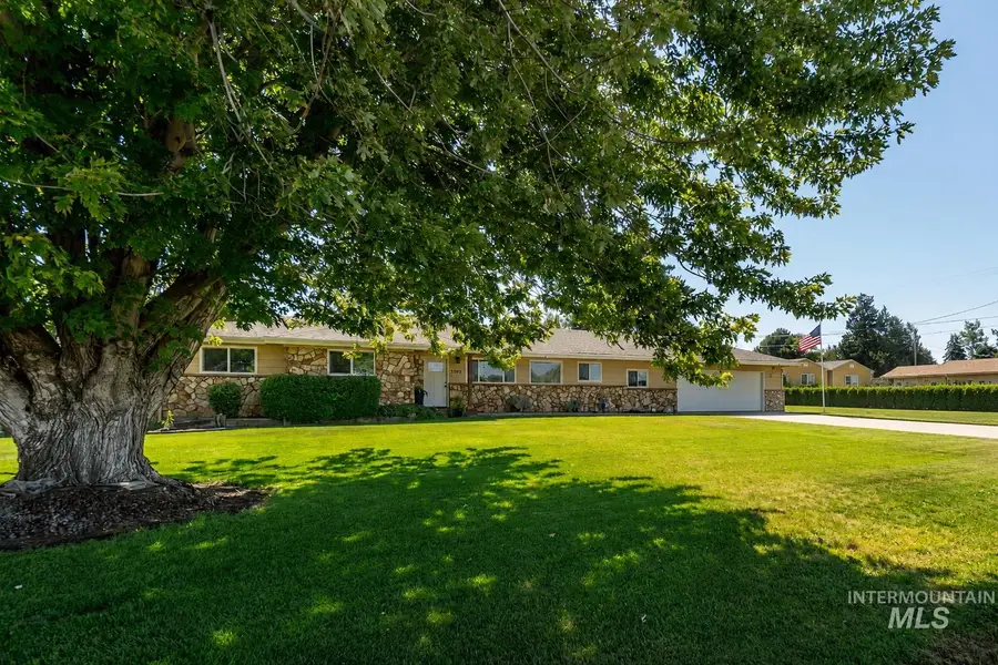 3302 S Midland, Nampa, ID 83686 - #2