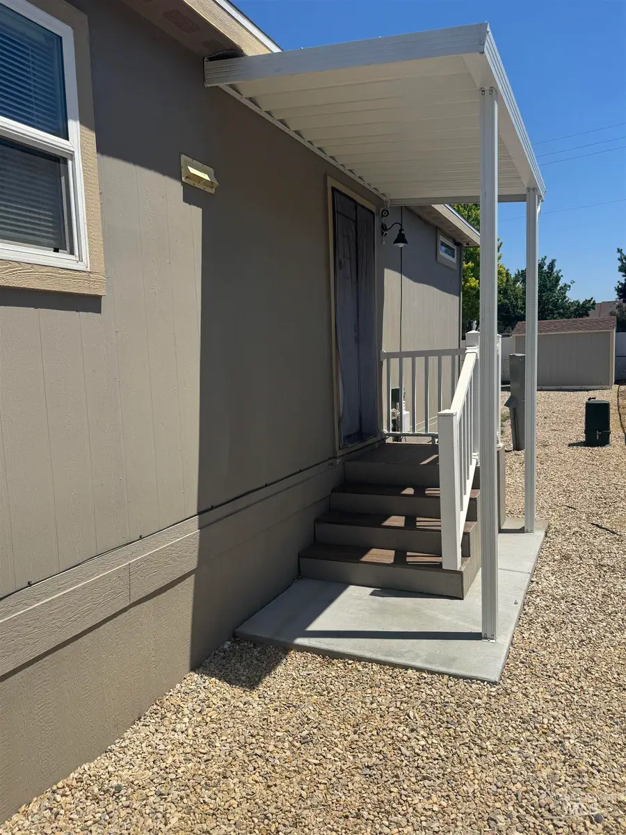1326 N Sable Ln, Boise, ID 83704 - #3